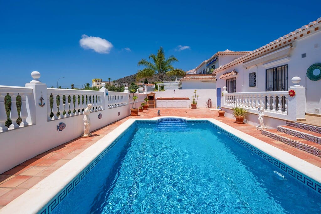 4 chambre Villa/Maison à vendre à Maro avec piscine - 499 000 € (Ref: 9903844)