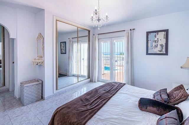 4 chambre Villa/Maison à vendre à Maro, Nerja avec piscine - 499 000 € (Ref: 9903844)