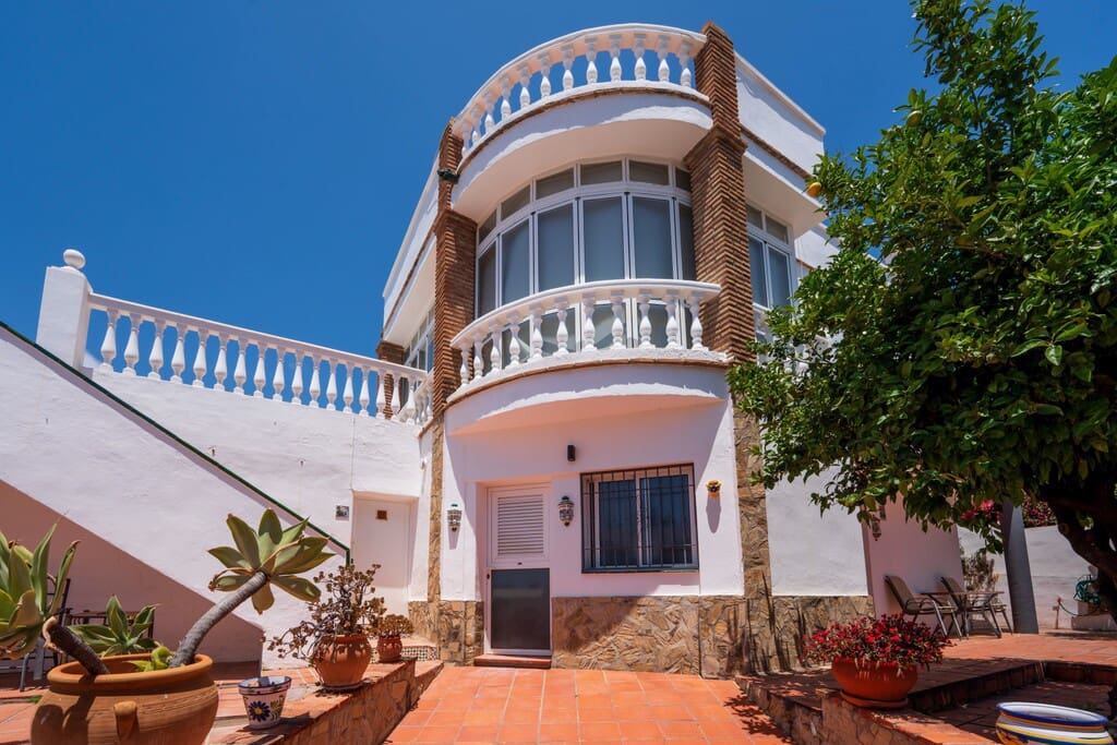4 chambre Villa/Maison à vendre à Maro avec piscine - 499 000 € (Ref: 9903844)