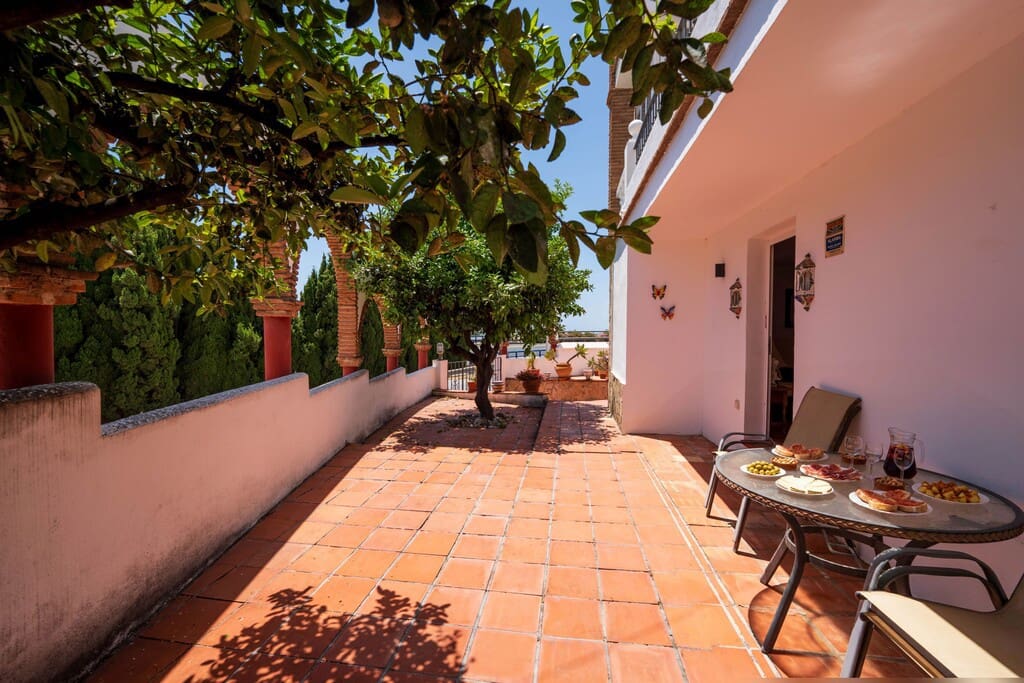 4 chambre Villa/Maison à vendre à Maro avec piscine - 499 000 € (Ref: 9903844)