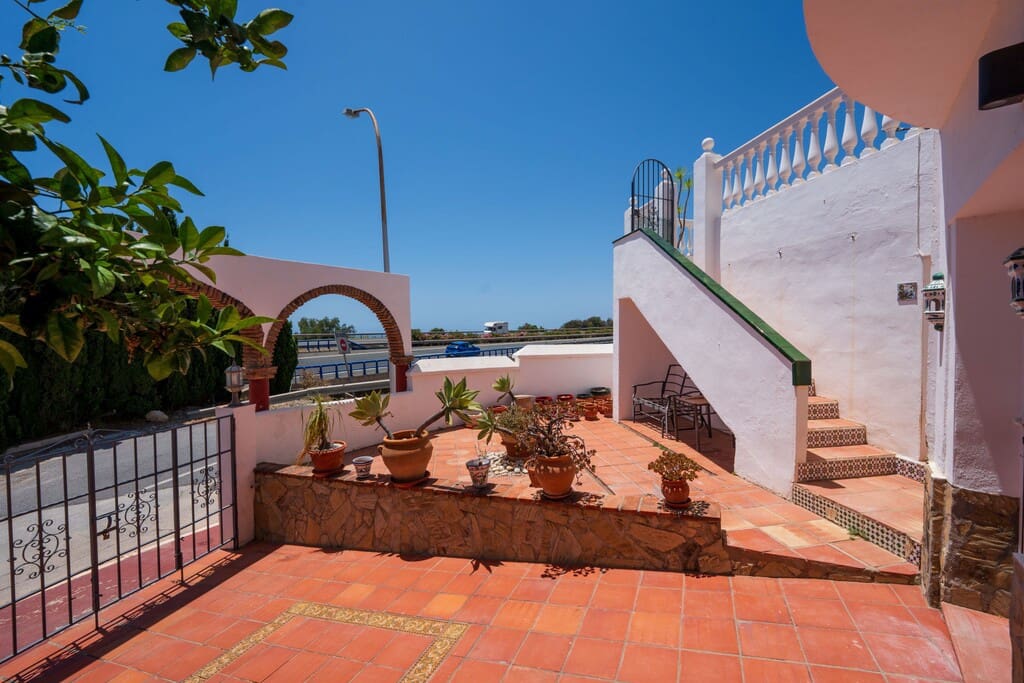 4 chambre Villa/Maison à vendre à Maro avec piscine - 499 000 € (Ref: 9903844)