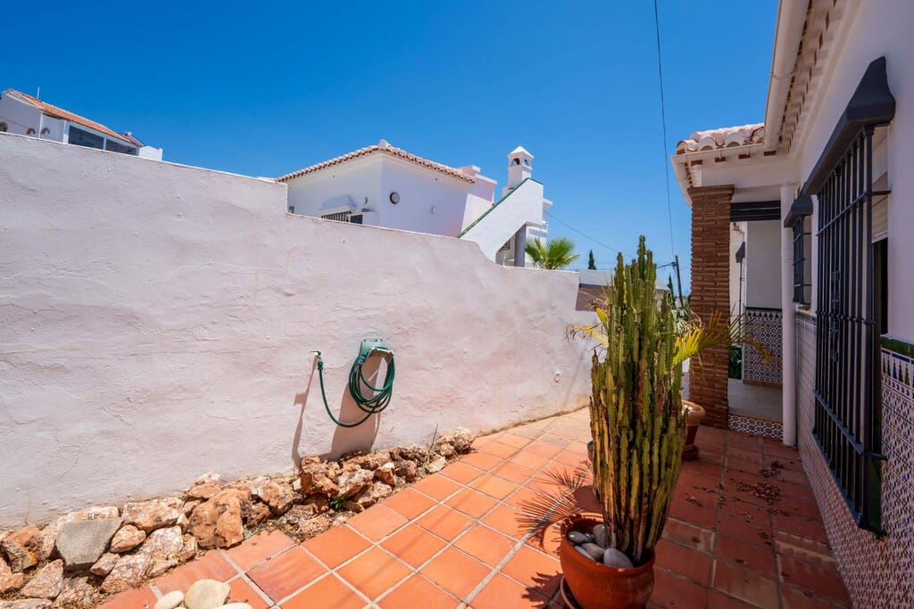 4 chambre Villa/Maison à vendre à Maro avec piscine - 499 000 € (Ref: 9903844)