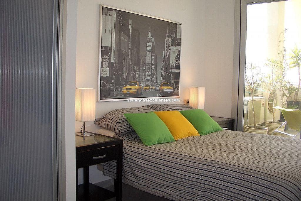   3 soveværelse   feriePenthouse i Denia   med   swimmingpool  garage  - € 630 (Ref: 6722577)