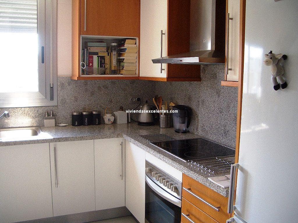   3 soveværelse   feriePenthouse i Denia   med   swimmingpool  garage  - € 630 (Ref: 6722577)