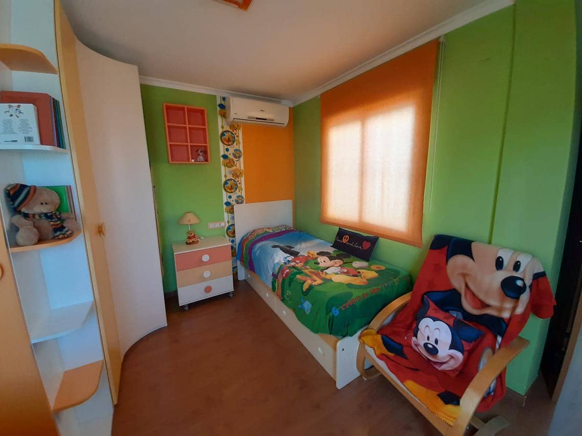 3 slaapkamer Penthouse voor vakantieverhuur in Denia met garage - € 490 (Ref: 6722584)