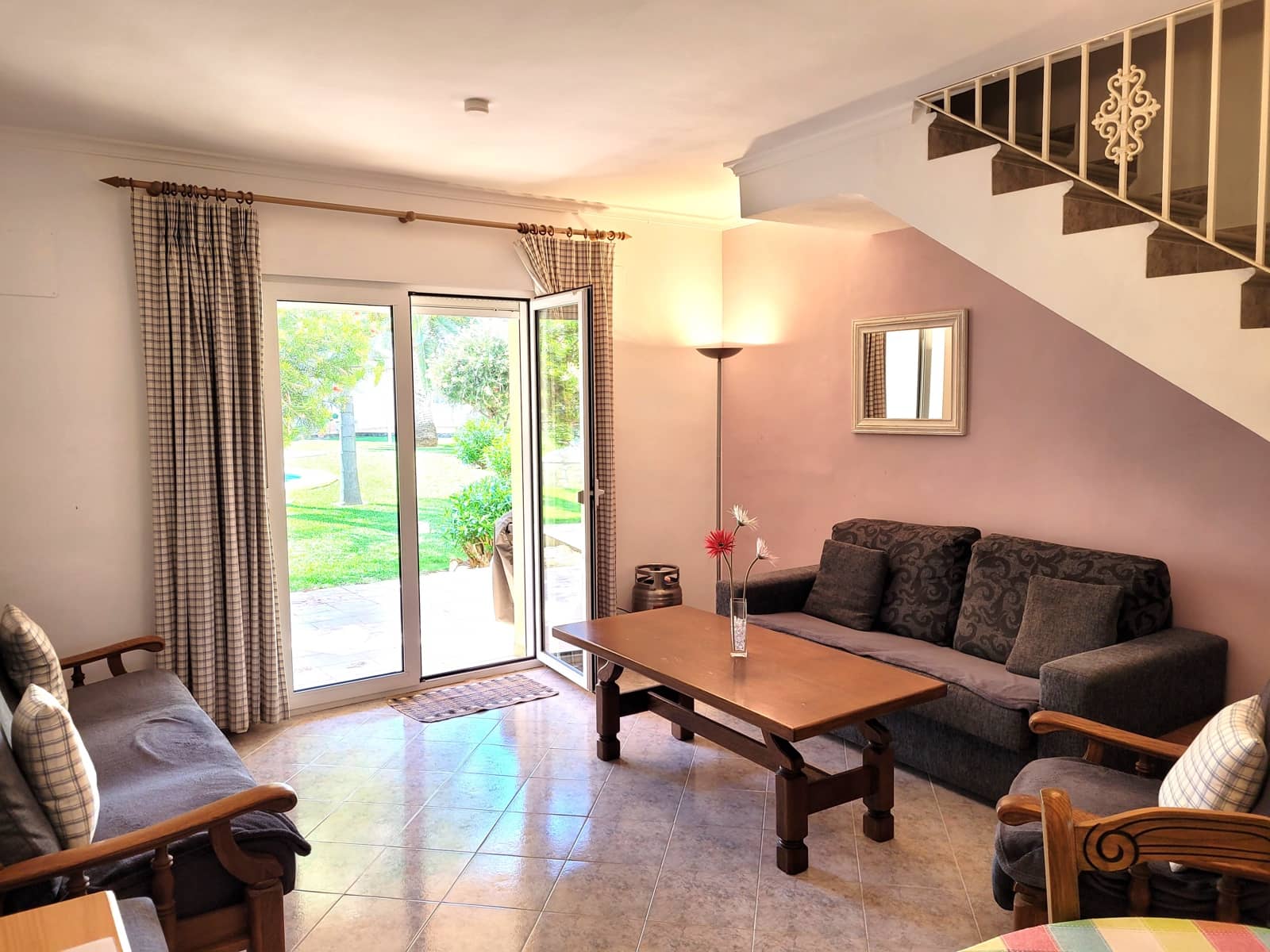 2 soveværelse Rækkehus til salg i Denia med swimmingpool garage - € 285.000 (Ref: 9414606)