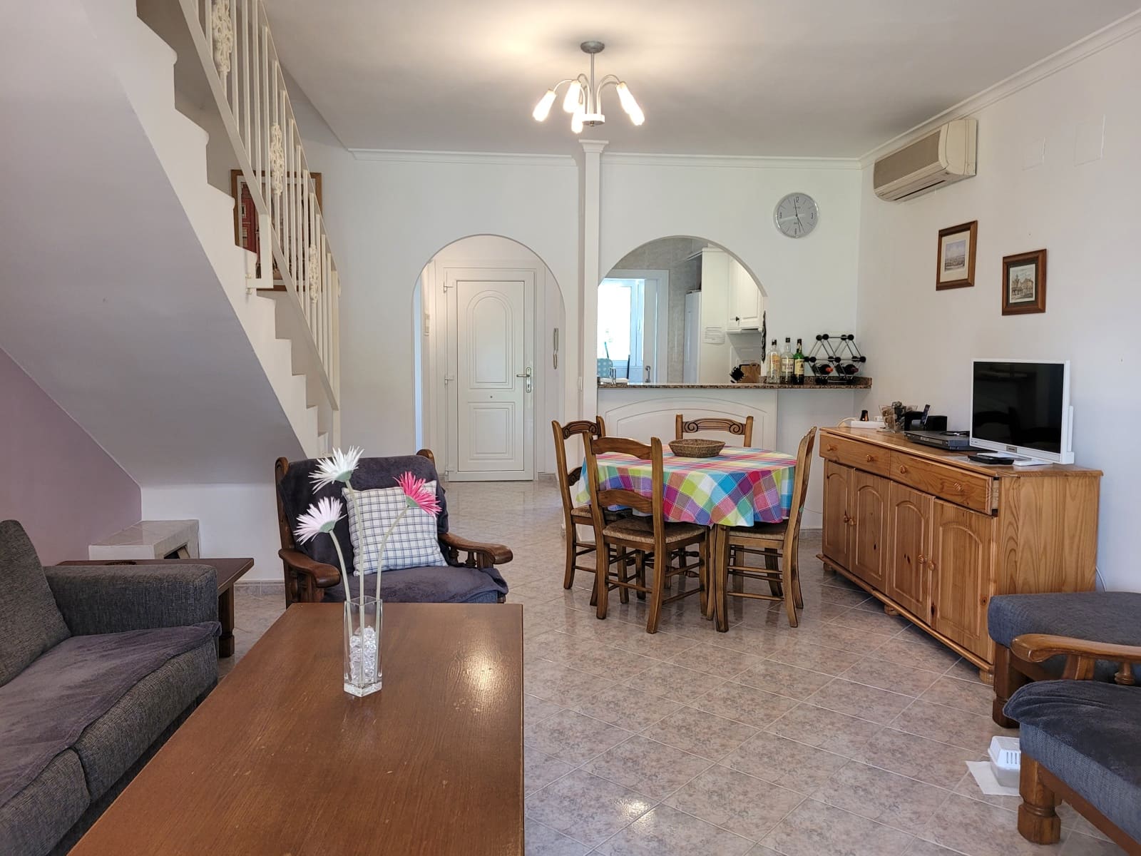 2 soveværelse Rækkehus til salg i Denia med swimmingpool garage - € 285.000 (Ref: 9414606)