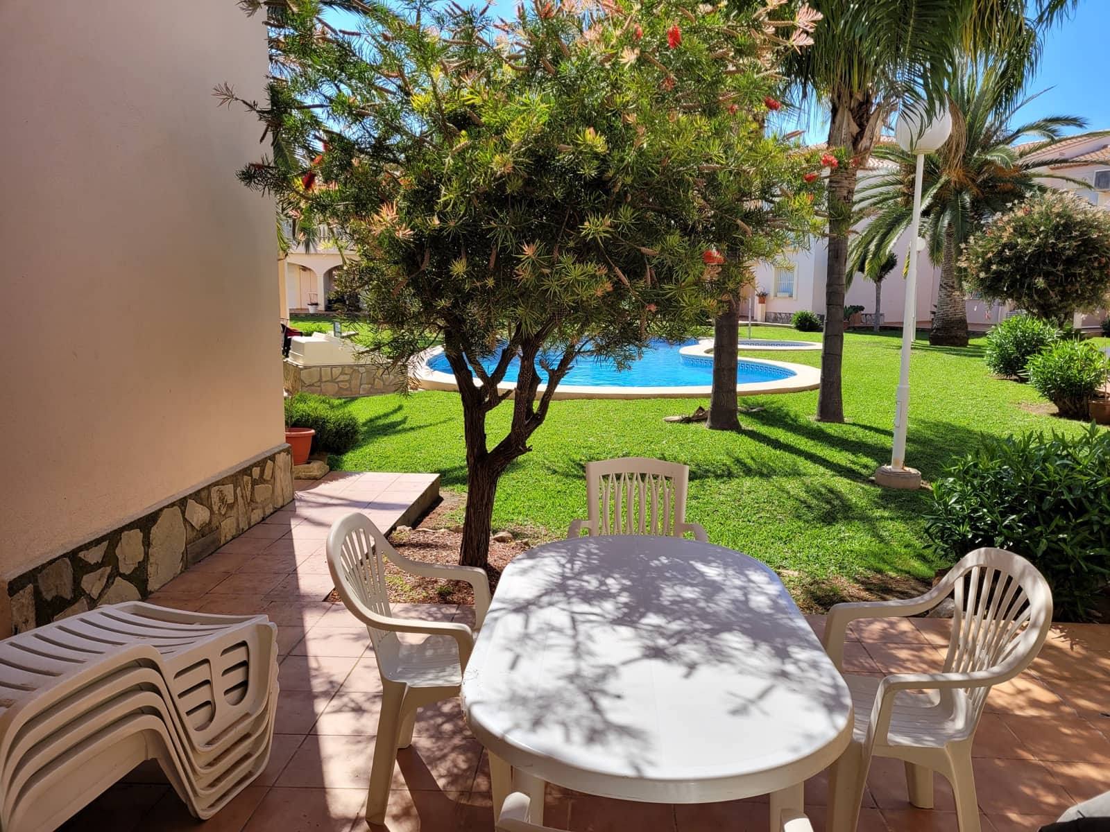 2 soveværelse Rækkehus til salg i Denia med swimmingpool garage - € 285.000 (Ref: 9414606)