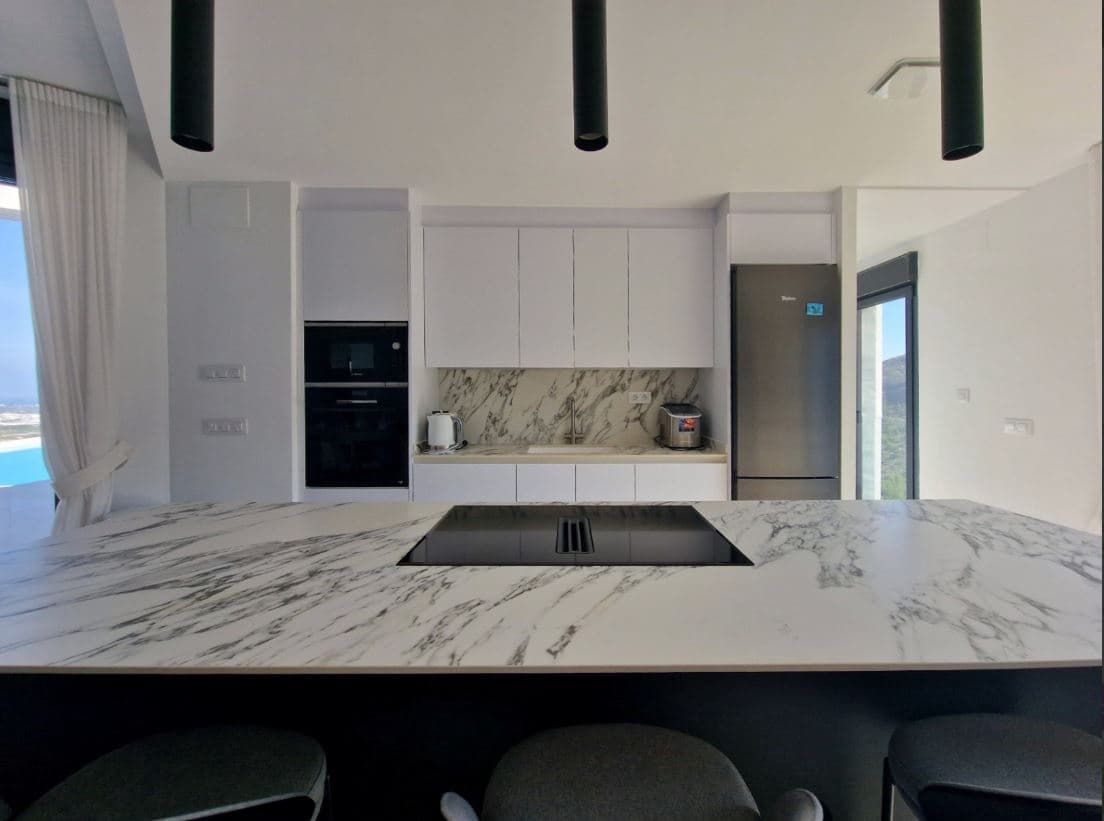 3 sovrum Villa till salu i Monte Solana med pool garage - 710 000 € (Ref: 9417508)