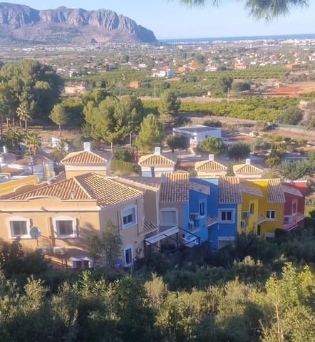 Adosado de 3 habitaciones en Pedreguer en venta con piscina garaje - 239.000 € (Ref: 9641085)