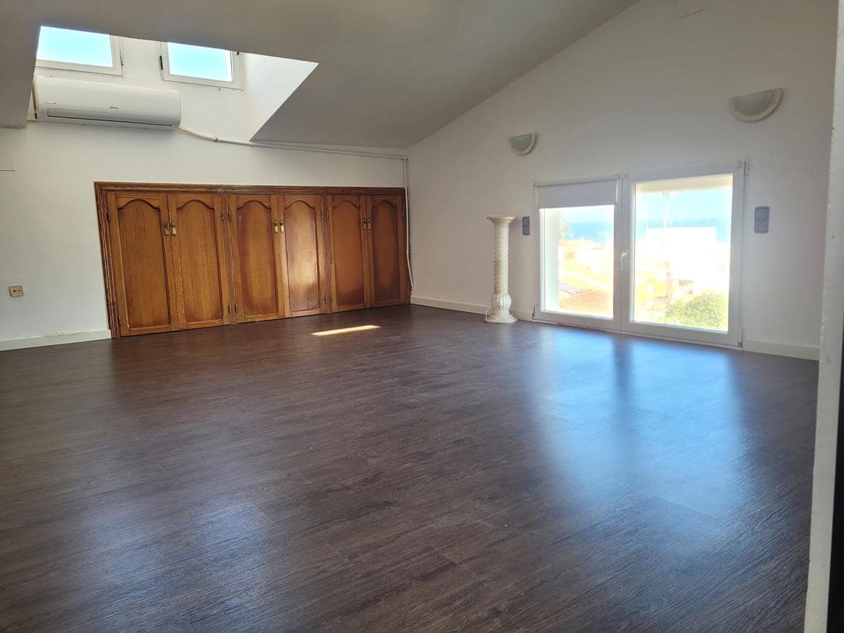 3 bedroom Terraced Villa for sale in Els Poblets with garage - € 395,000 (Ref: 9652477)