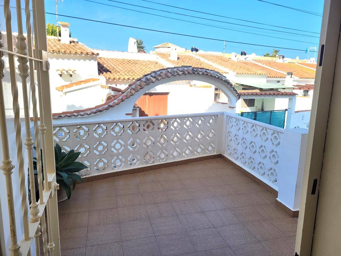 3 bedroom Terraced Villa for sale in Els Poblets with garage - € 395,000 (Ref: 9652477)