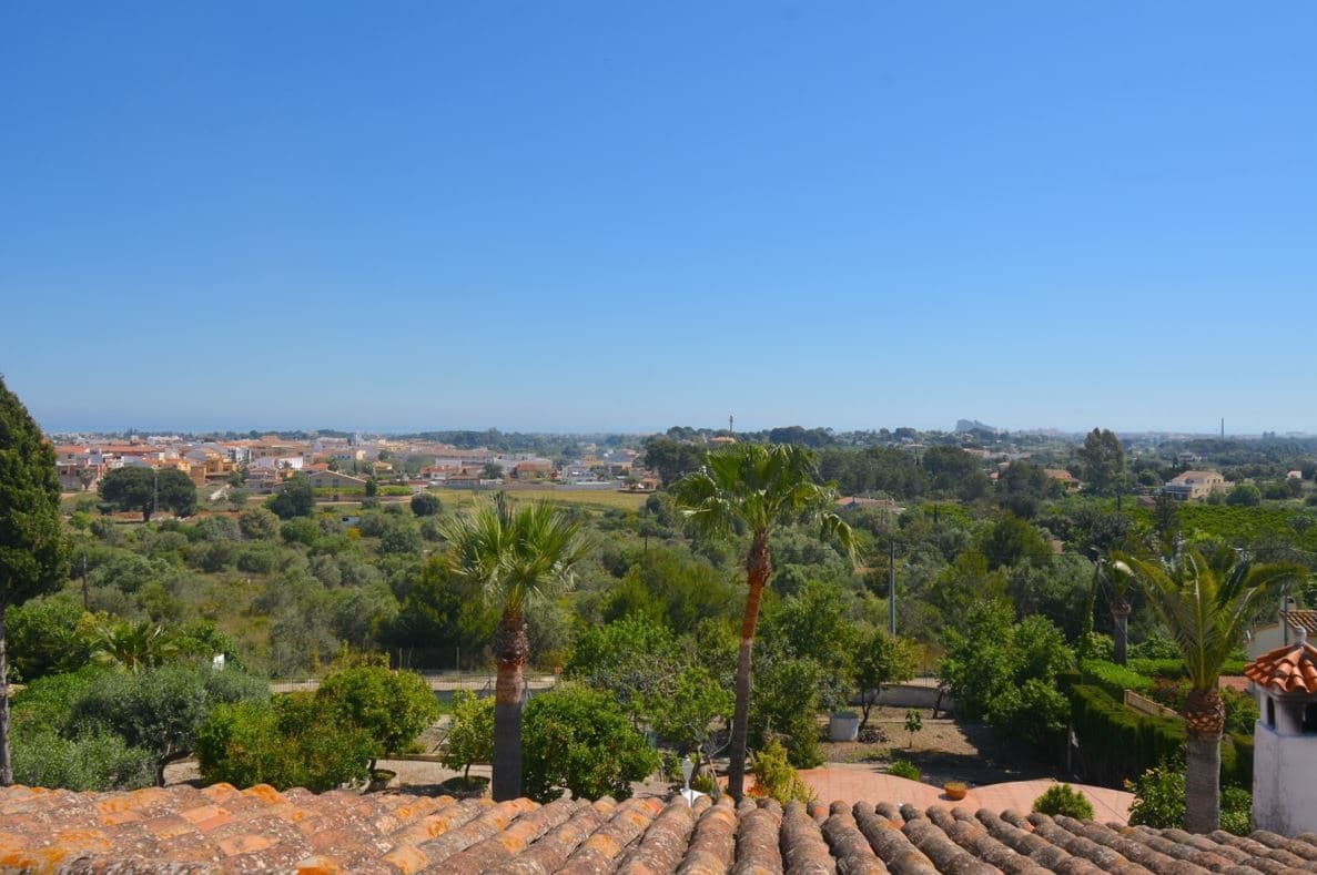 4 soverom Villa til salgs i Denia med garasje - € 449 000 (Ref: 9756407)