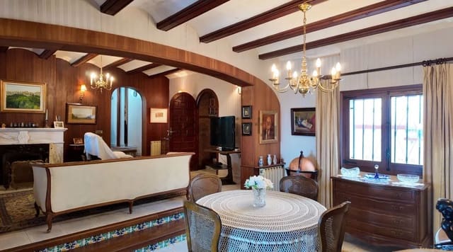 4 soverom Villa til salgs i La Xara - La Sella, Dénia med garasje - € 449 000 (Ref: 9756407)