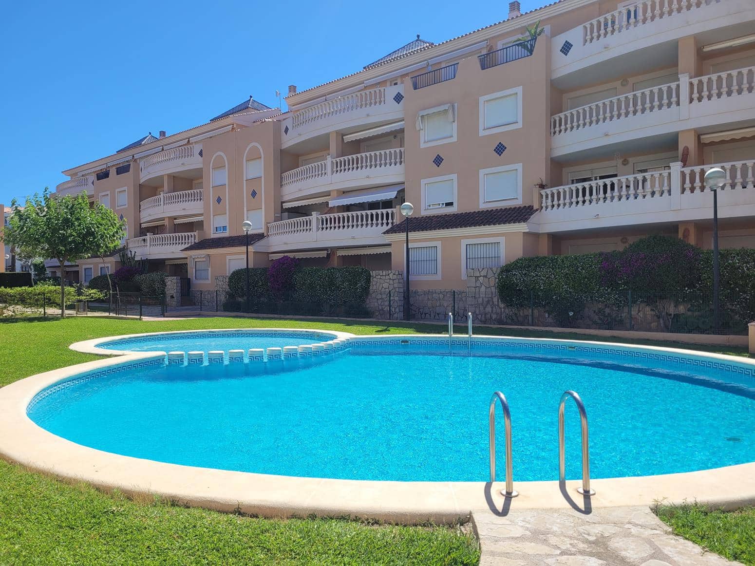 2 sypialnia Apartament przy plaży na sprzedaż w Denia z basenem garażem - 279 000 € (Ref: 9991782)