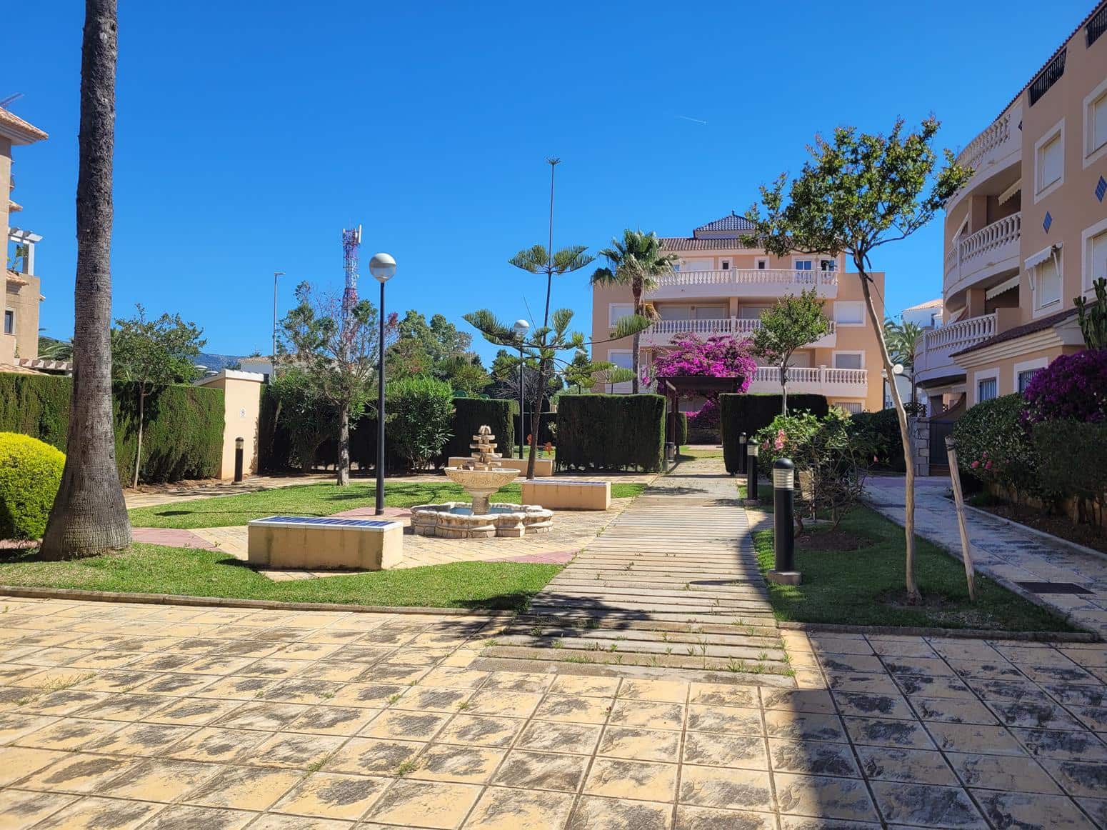 2 sypialnia Apartament przy plaży na sprzedaż w Denia z basenem garażem - 279 000 € (Ref: 9991782)