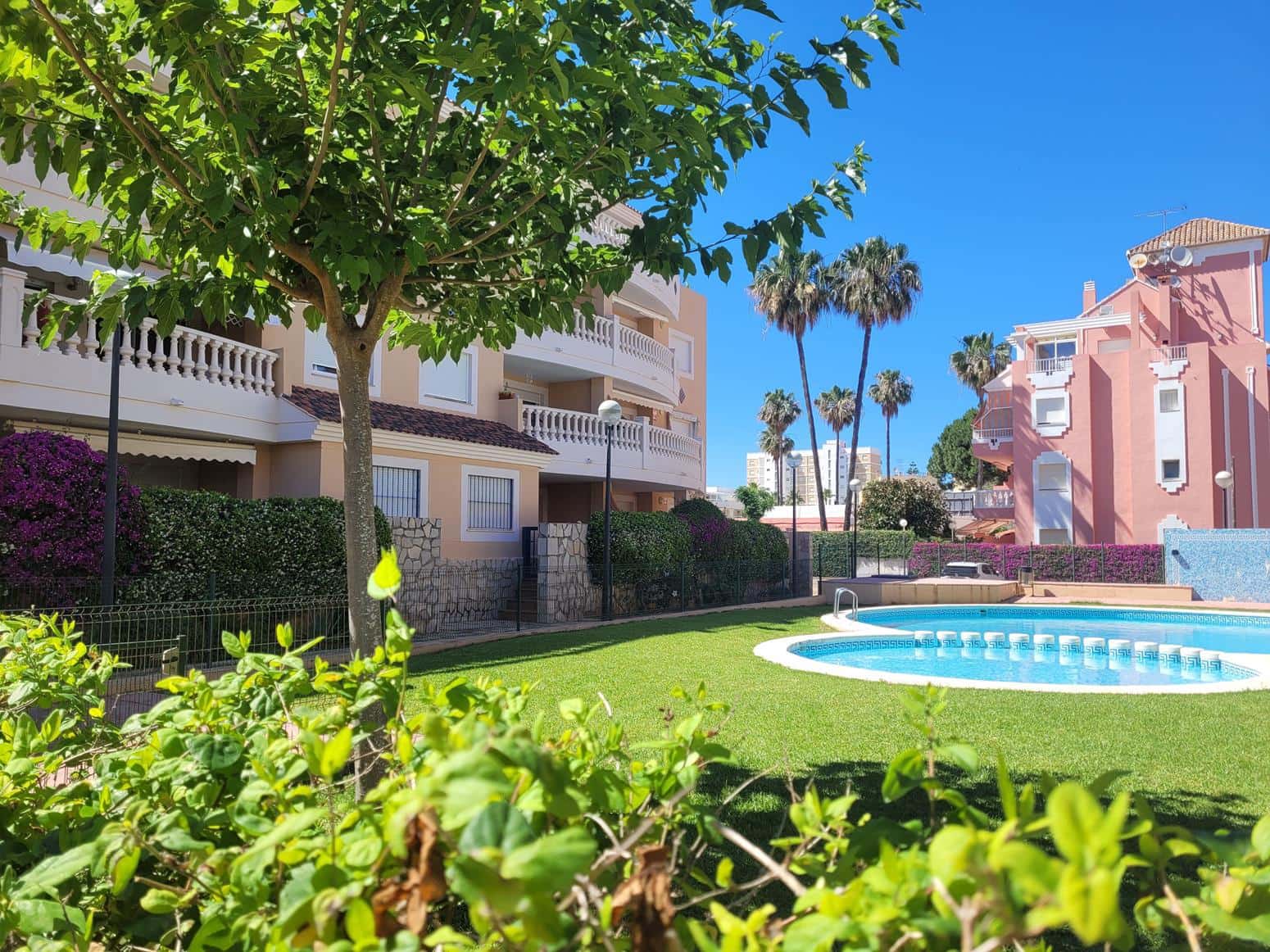 2 sypialnia Apartament przy plaży na sprzedaż w Denia z basenem garażem - 279 000 € (Ref: 9991782)