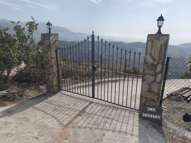 2 makuuhuone Maalaistalo vuokrattavana paikassa Torrox Pueblo, Torrox mukana uima-altaan 
autotalli - 1 300 € (Ref: 10055214)