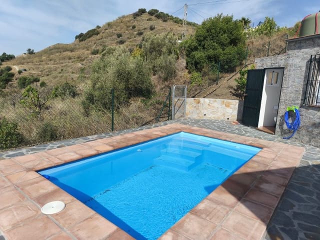 2 makuuhuone Maalaistalo vuokrattavana paikassa Torrox Pueblo, Torrox mukana uima-altaan 
autotalli - 1 300 € (Ref: 10055214)