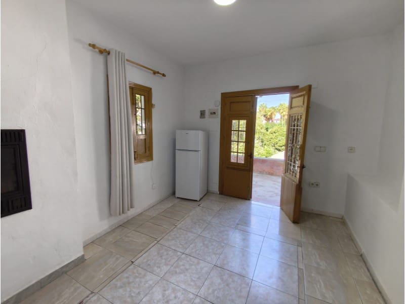 3 soverom Finca/Herregård til leie i Competa - € 900 (Ref: 10078123)