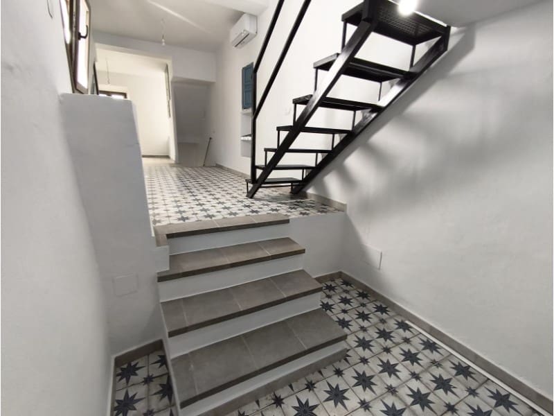 Casa de 2 habitaciones en Cómpeta en venta - 289.000 € (Ref: 10081055)