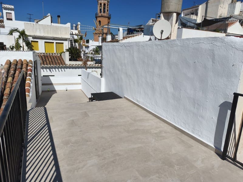 Casa de 2 habitaciones en Cómpeta en venta - 289.000 € (Ref: 10081055)