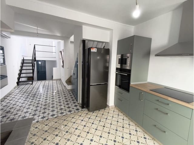 Casa de 2 habitaciones en Cómpeta en venta - 289.000 € (Ref: 10081055)