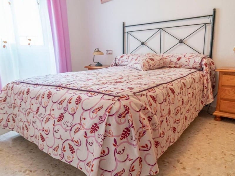 4 bedroom Townhouse for sale in Competa - € 164,000 (Ref: 7963347)