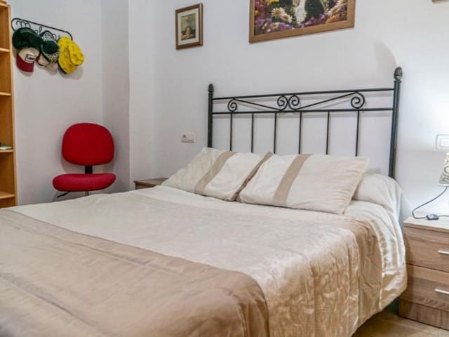 4 bedroom Townhouse for sale in Cómpeta - € 164,000 (Ref: 7963347)