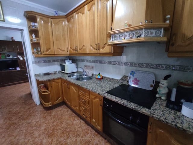 3 makuuhuone Omakotitalo myytävänä paikassa Cómpeta - 200 000 € (Ref: 8006748)