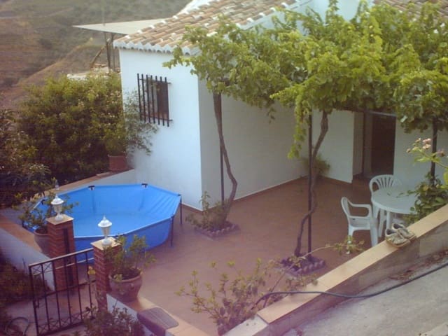 2 sypialnia Finka/Dom wiejski do wynajęcia w Cómpeta - 550 € (Ref: 8013561)