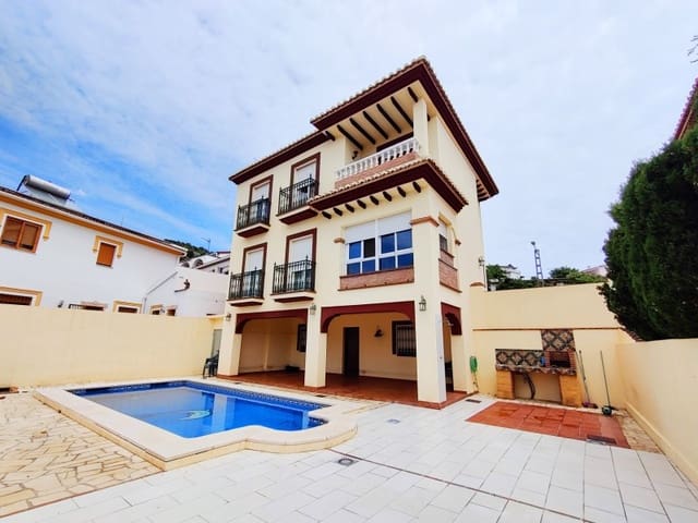 Casa de 4 habitaciones en Canillas de Albaida en venta - 429.000 € (Ref: 8148651)
