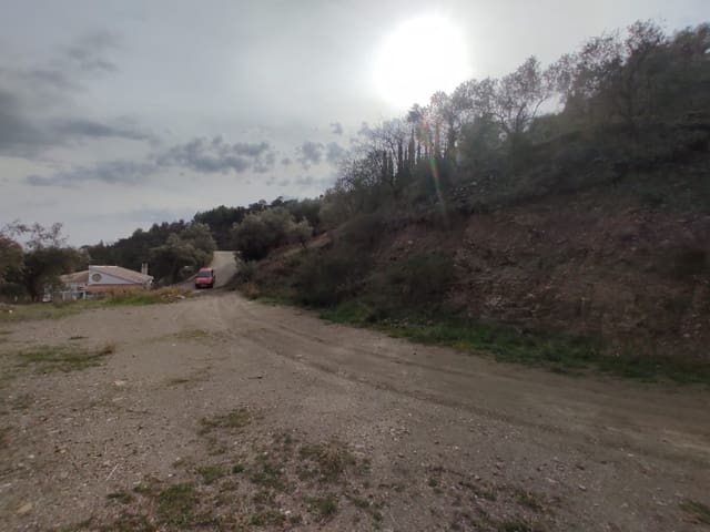 Grunde uden byggetilladelser til salg i Cómpeta - € 50.000 (Ref: 8155360)