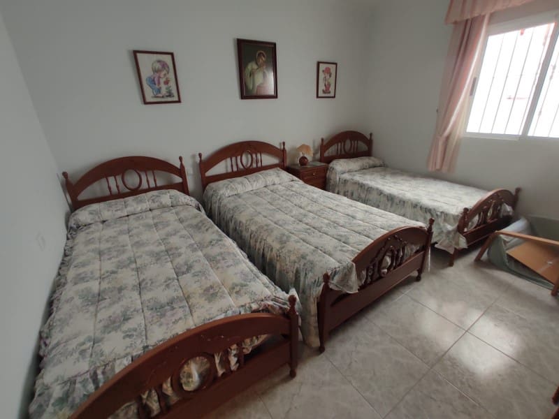 7 bedroom Townhouse for sale in Competa - € 320,000 (Ref: 8316043)