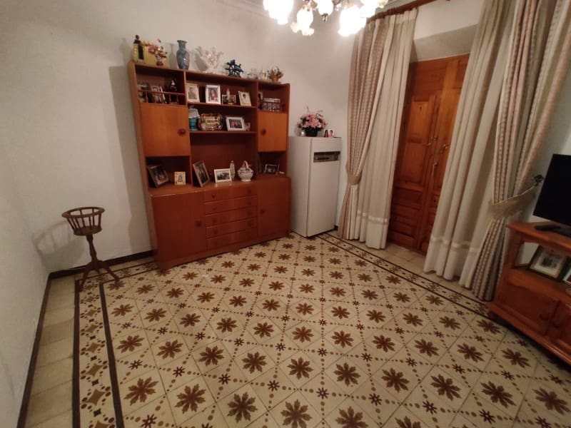 7 bedroom Townhouse for sale in Competa - € 320,000 (Ref: 8316043)