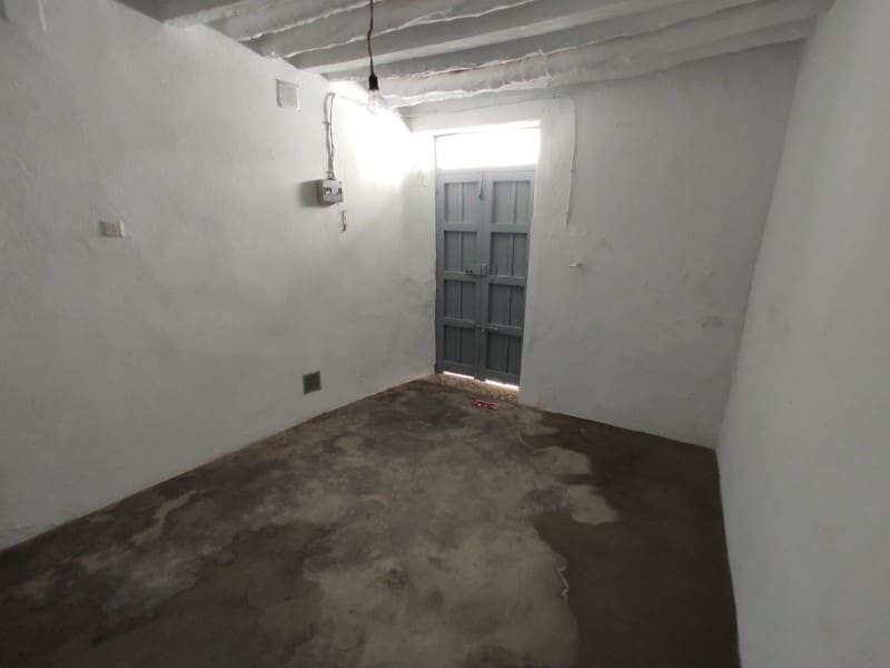 6 Zimmer Haus zu verkaufen in Competa - 185.400 € (Ref: 8385759)