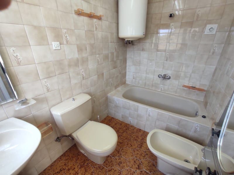 6 Zimmer Haus zu verkaufen in Competa - 185.400 € (Ref: 8385759)