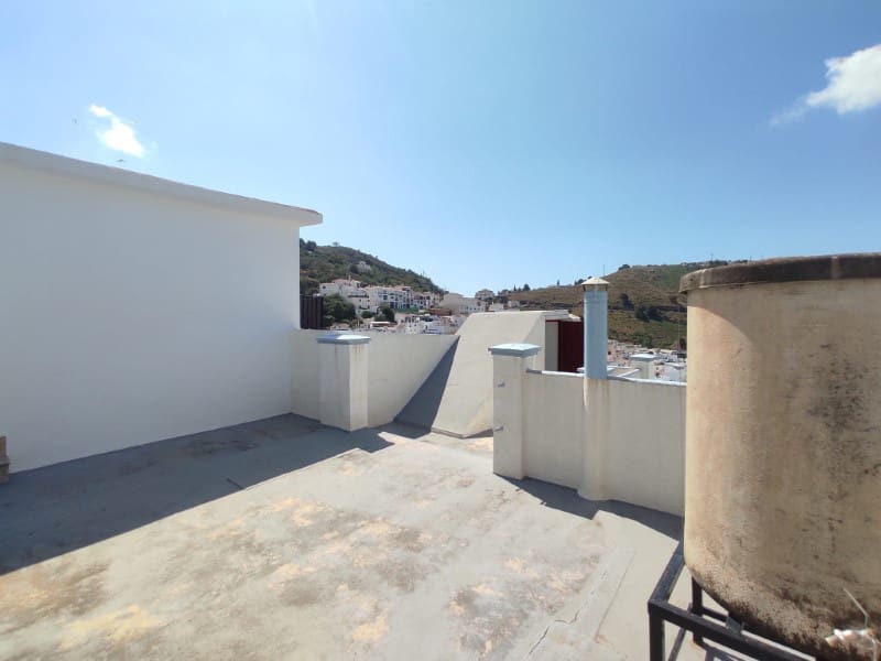 6 Zimmer Haus zu verkaufen in Competa - 185.400 € (Ref: 8385759)