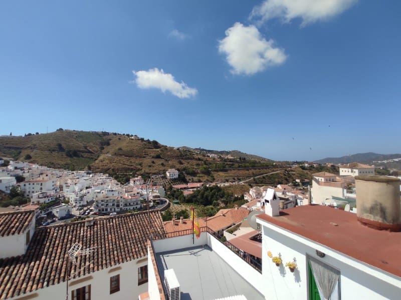 6 Zimmer Haus zu verkaufen in Competa - 185.400 € (Ref: 8385759)