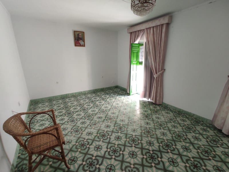 6 Zimmer Haus zu verkaufen in Competa - 185.400 € (Ref: 8385759)