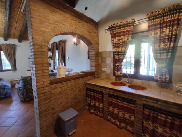 3 soveværelse Finca/Landehus til salg i Cómpeta - € 400.000 (Ref: 8395350)