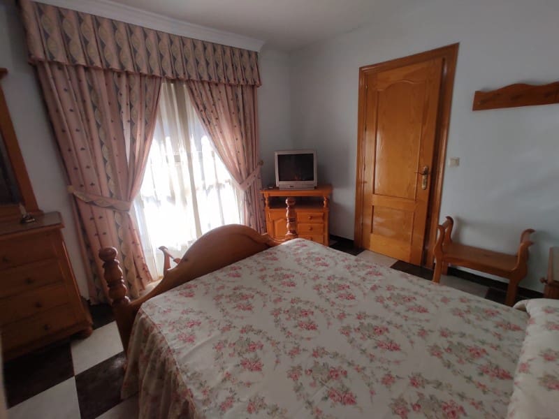 Casa de 3 habitaciones en Cómpeta en venta - 126.000 € (Ref: 8399025)