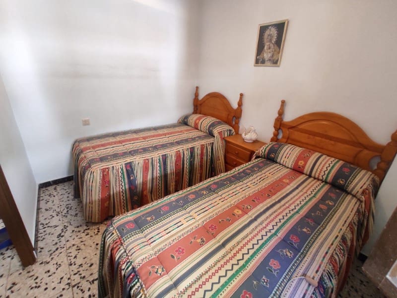 Casa de 3 habitaciones en Cómpeta en venta - 126.000 € (Ref: 8399025)