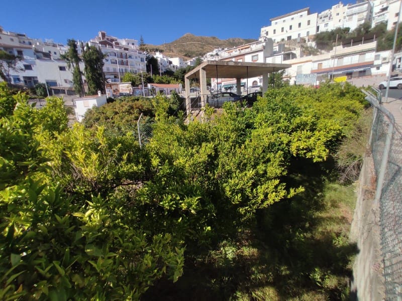 Casa de 3 habitaciones en Cómpeta en venta - 126.000 € (Ref: 8399025)