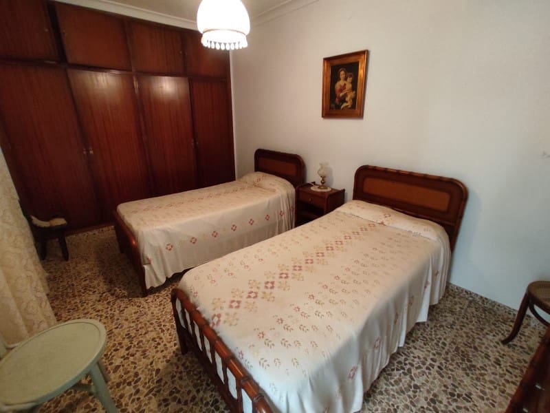 10 bedroom Townhouse for sale in Competa - € 212,000 (Ref: 8551334)