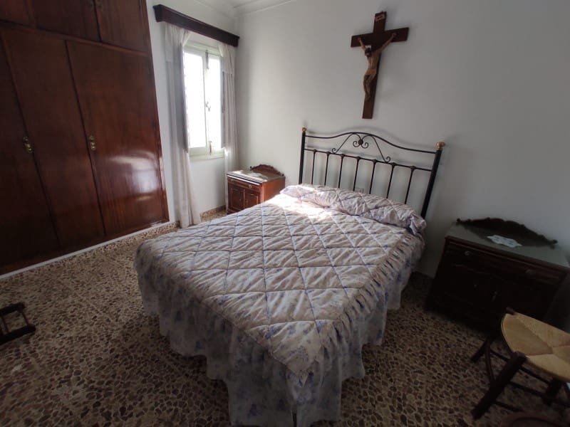 10 bedroom Townhouse for sale in Competa - € 212,000 (Ref: 8551334)