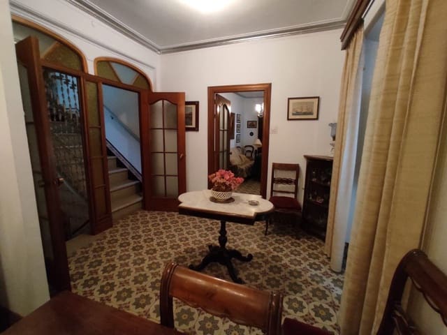 10 bedroom Townhouse for sale in Cómpeta - € 212,000 (Ref: 8551334)