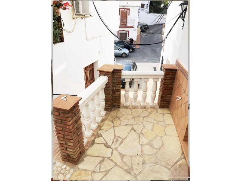 2 soverom Hus til salgs i Sayalonga - € 95 000 (Ref: 8570878)