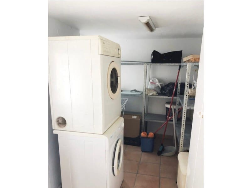 2 soverom Hus til salgs i Sayalonga - € 95 000 (Ref: 8570878)