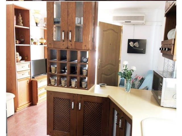 2 soverom Hus til salgs i Sayalonga - € 95 000 (Ref: 8570878)